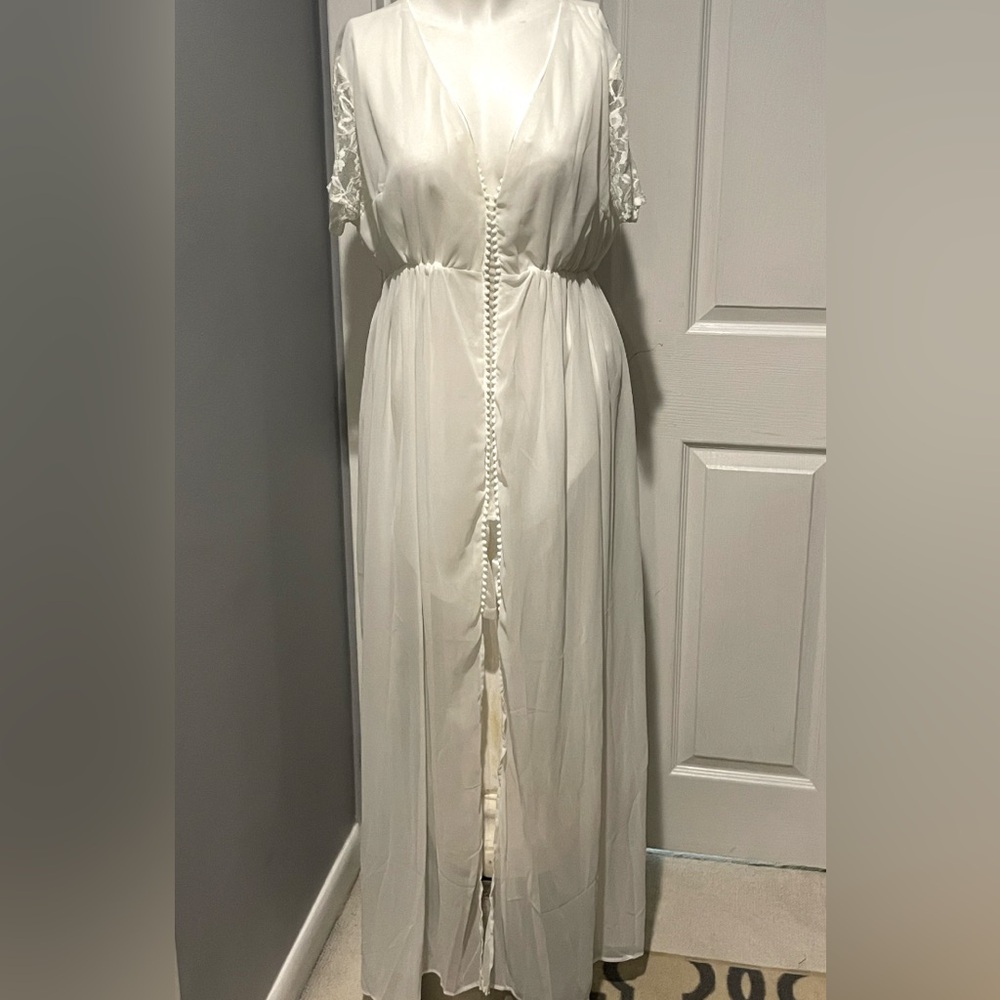 FASHION MIA WHITE & LACE COVER UP OR DRESS. S/2XL